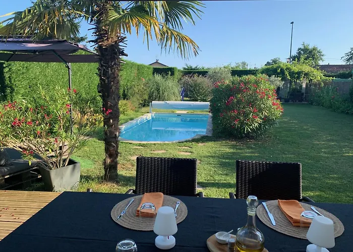 Bed & Breakfast Les Tignoliers 4*